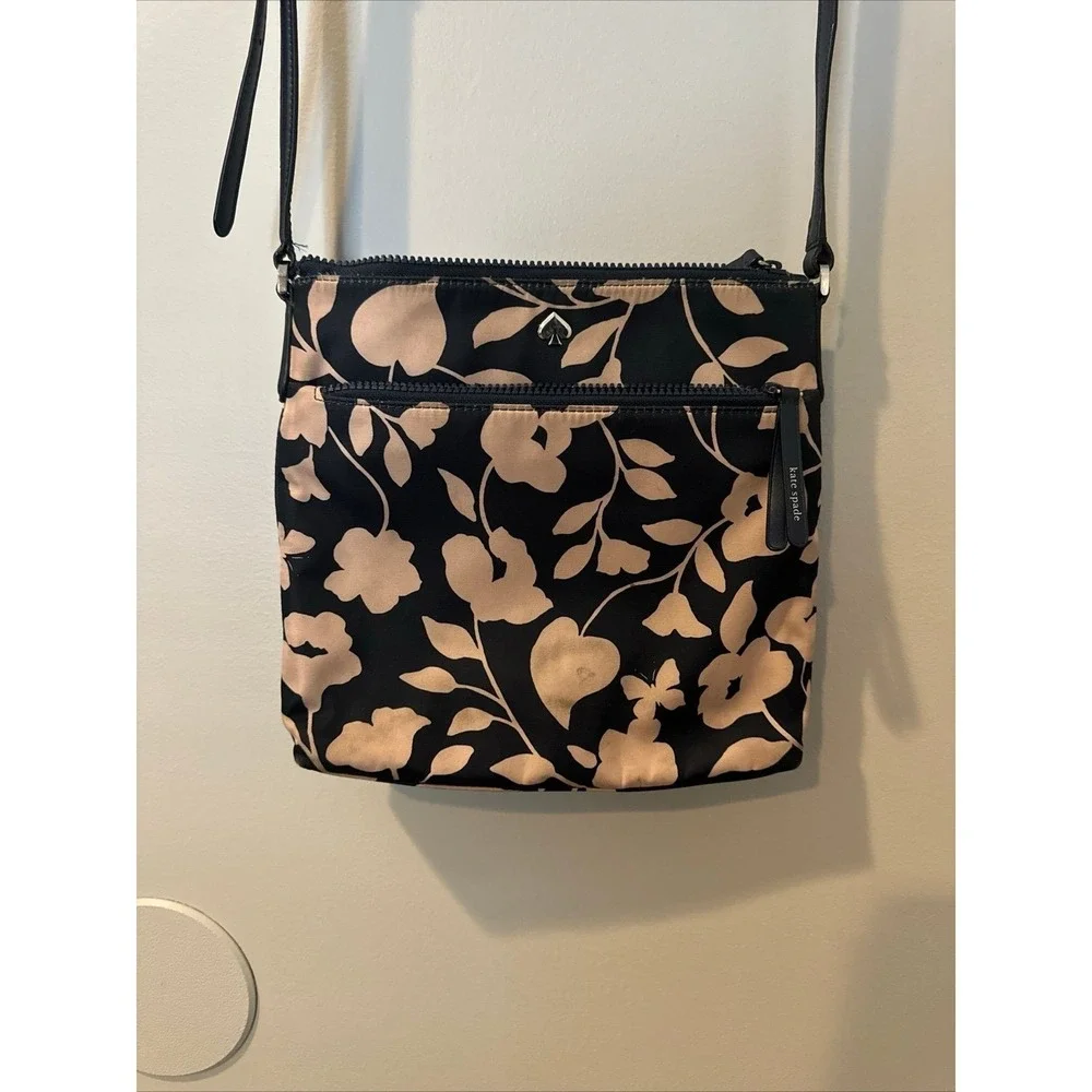 Kate Spade Jae Garden Vine Nylon Crossbody Purse Bag Navy Floral T